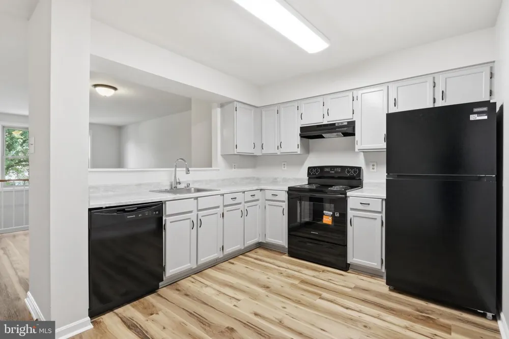 7546 EMERALD DRIVE Manassas, VA 20109