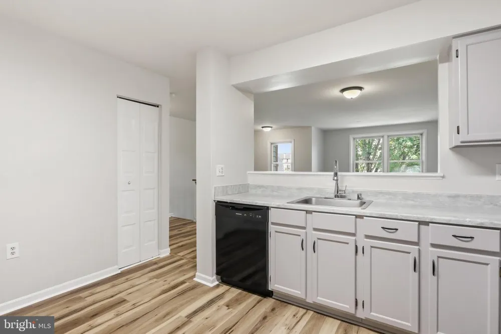 7546 EMERALD DRIVE Manassas, VA 20109