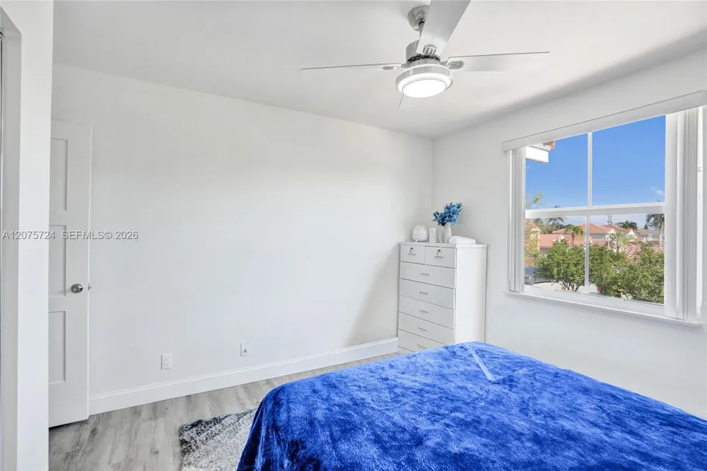 2001 Barcelona Ter Margate, FL 33063