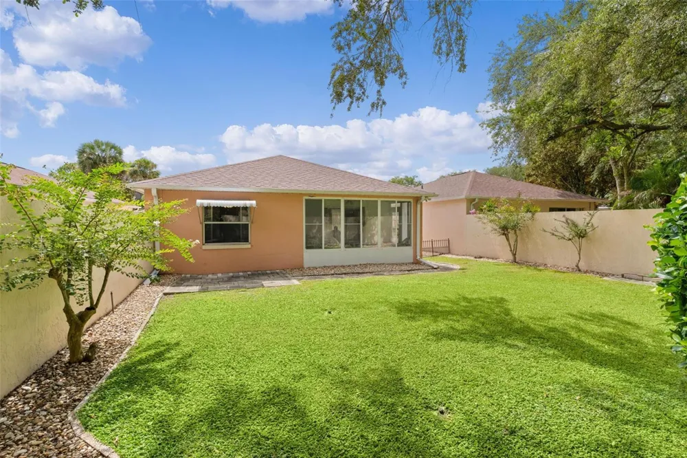 1023 AVALON AVENUE Lady Lake, FL 32159