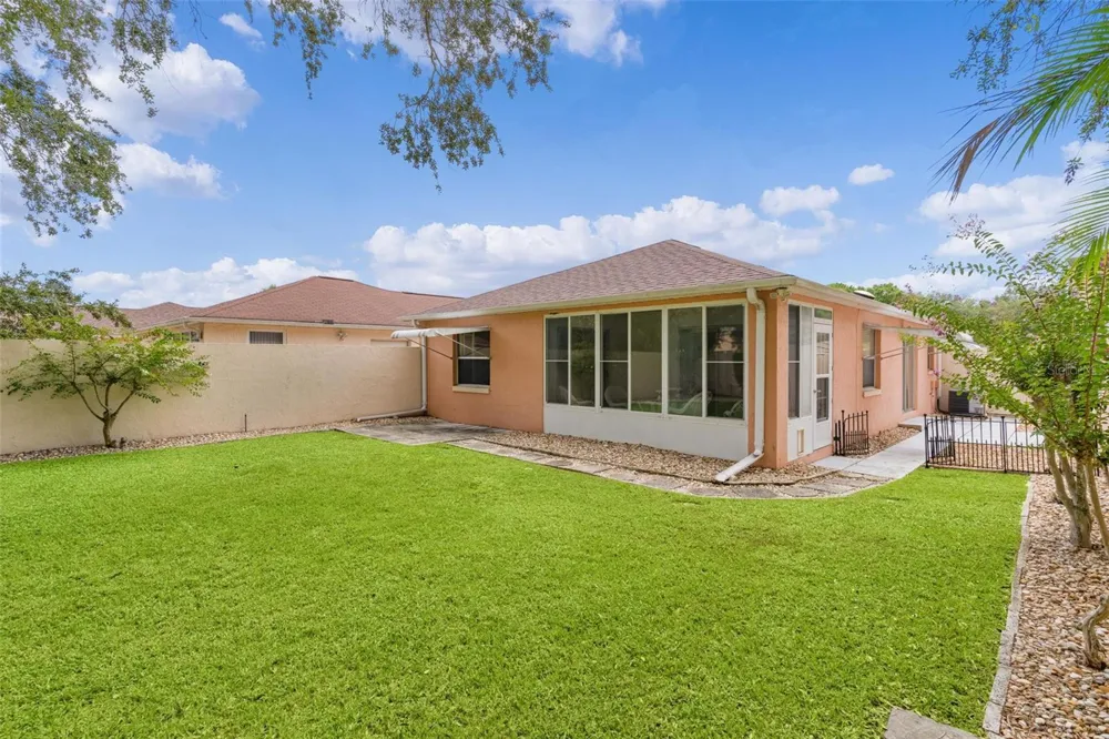 1023 AVALON AVENUE Lady Lake, FL 32159