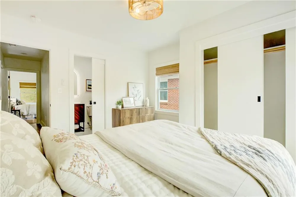 1747 Cascade Terrace SW Atlanta, GA 30311