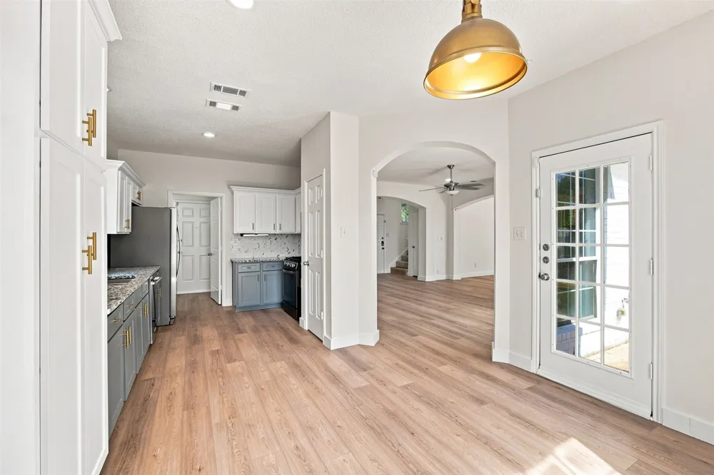 2124 Newport Drive Flower Mound, TX 75028