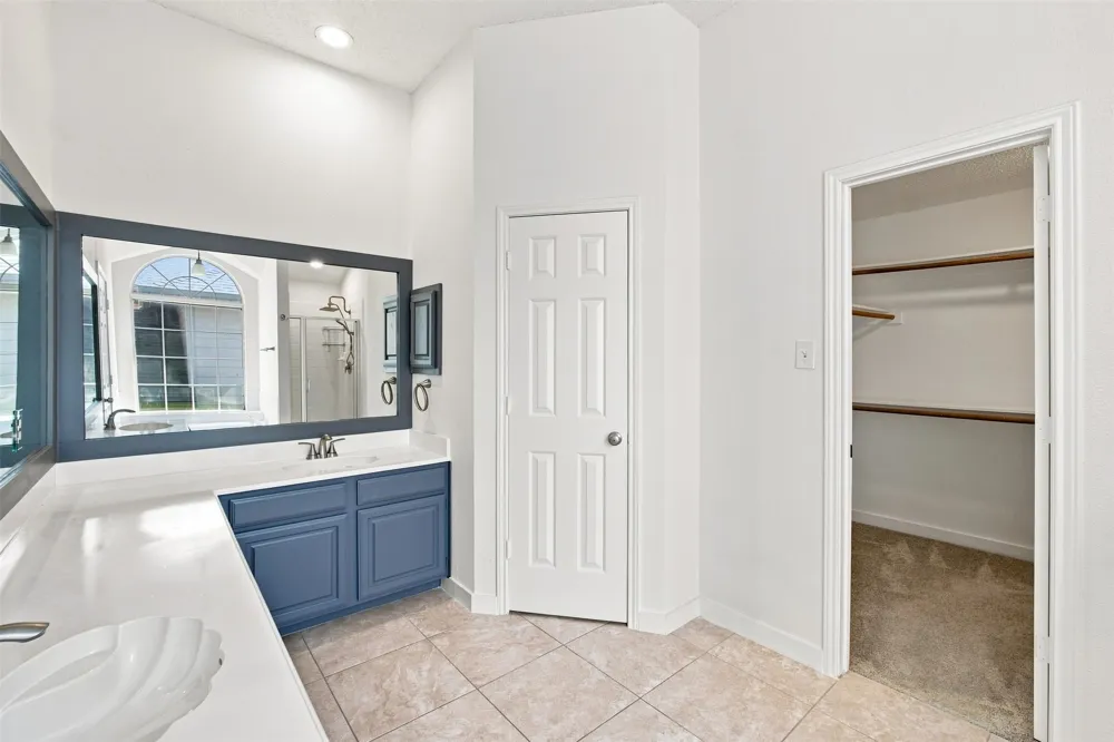 2124 Newport Drive Flower Mound, TX 75028