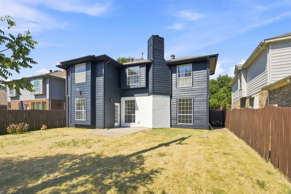 2124 Newport Drive Flower Mound, TX 75028