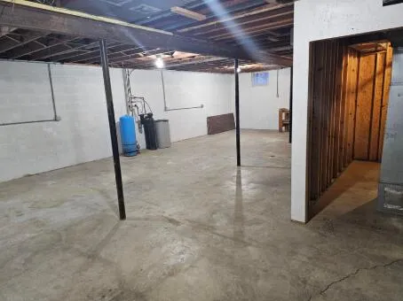 954 Rose Drive Ann Arbor, MI 48103