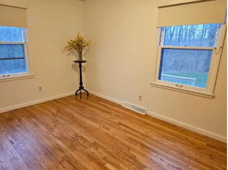 954 Rose Drive Ann Arbor, MI 48103
