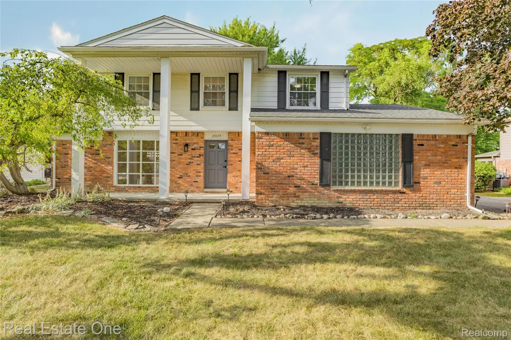 25695 Branchaster Road Farmington Hills City, MI 48336