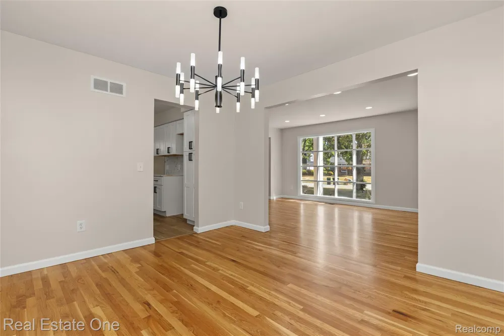 25695 Branchaster Road Farmington Hills City, MI 48336