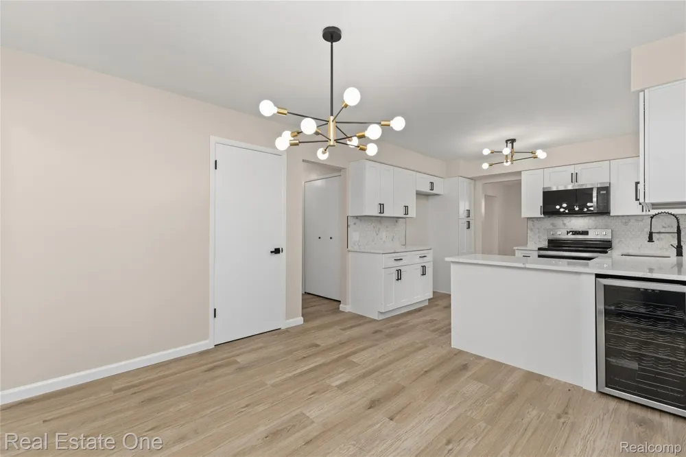 25695 Branchaster Road Farmington Hills City, MI 48336