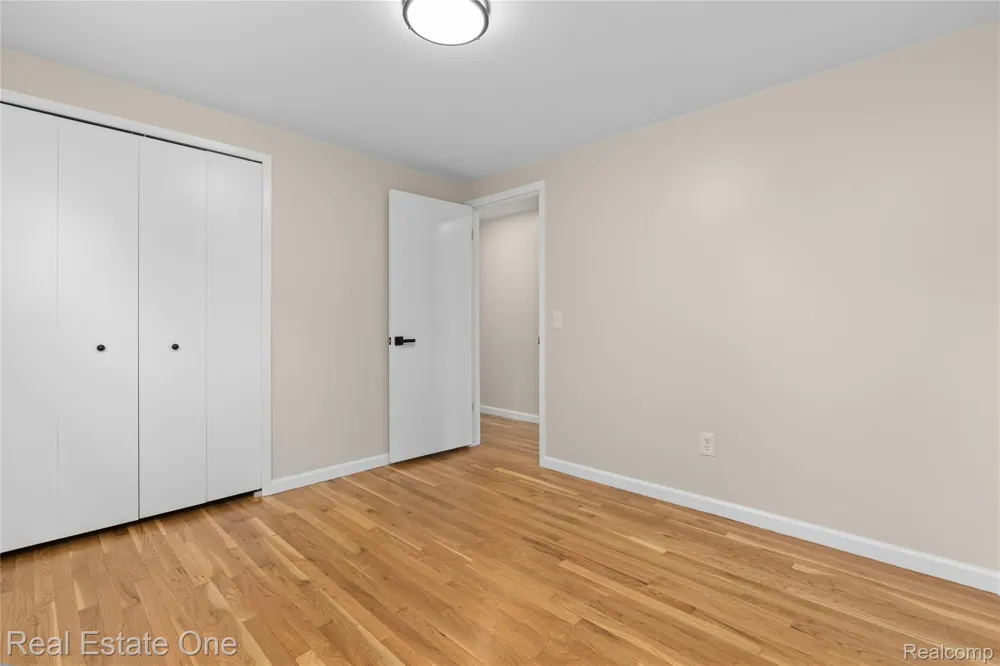 25695 Branchaster Road Farmington Hills City, MI 48336