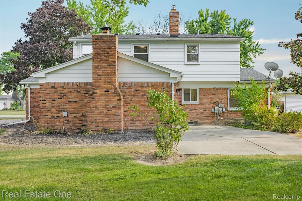25695 Branchaster Road Farmington Hills City, MI 48336