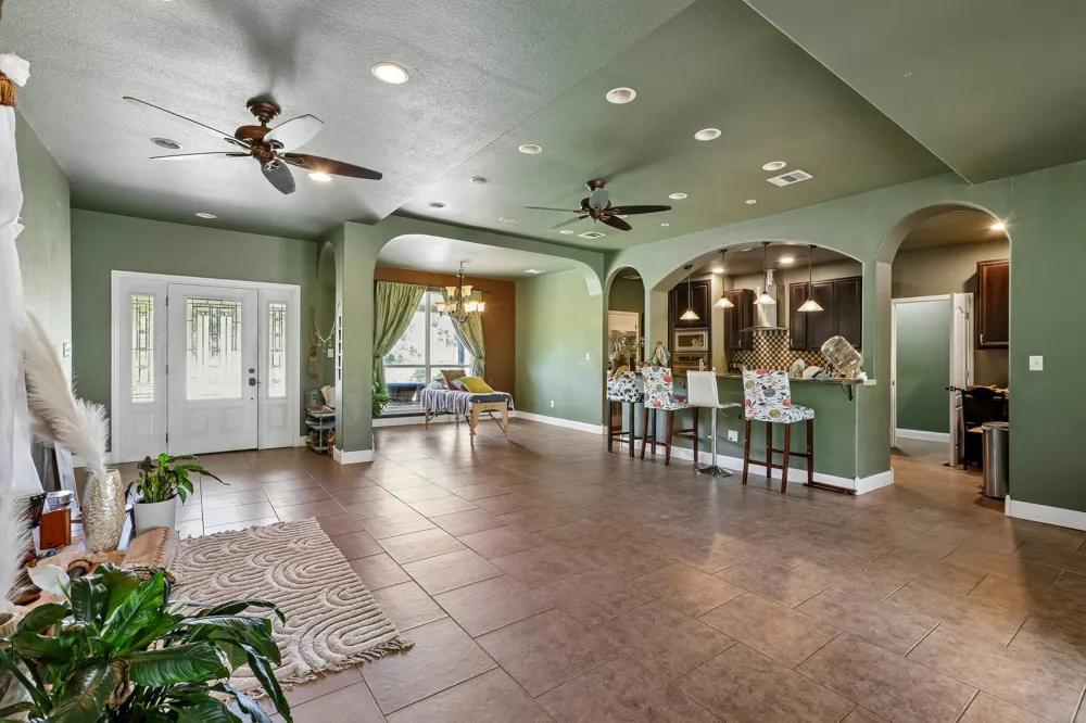 286 Simpson Avenue Cedar Creek, TX 78612