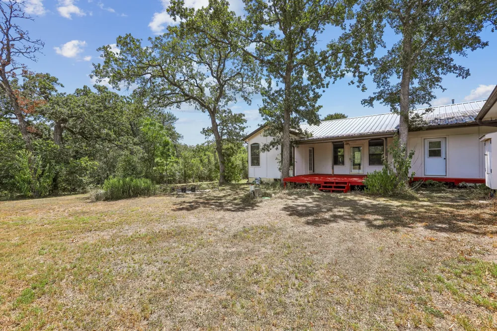 286 Simpson Avenue Cedar Creek, TX 78612