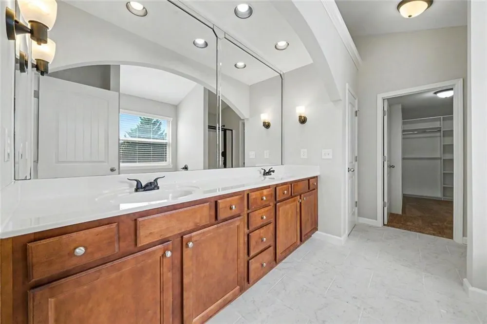 4934 Rapahoe Trail Atlanta, GA 30349