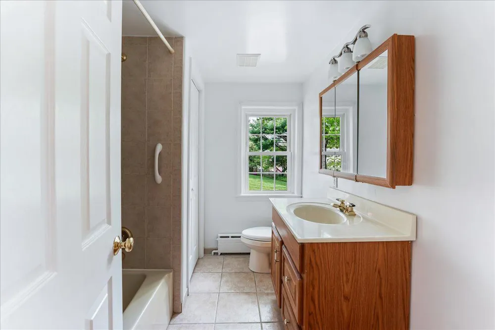 310 CEDAR LANE Wallingford, PA 19086