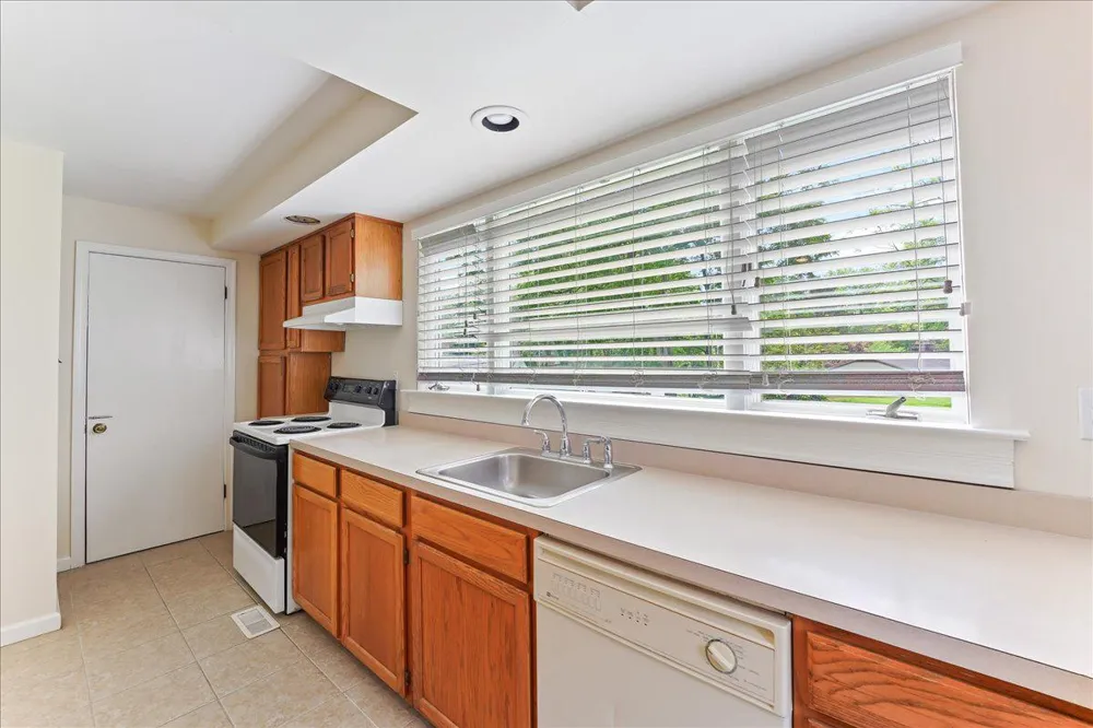 310 CEDAR LANE Wallingford, PA 19086