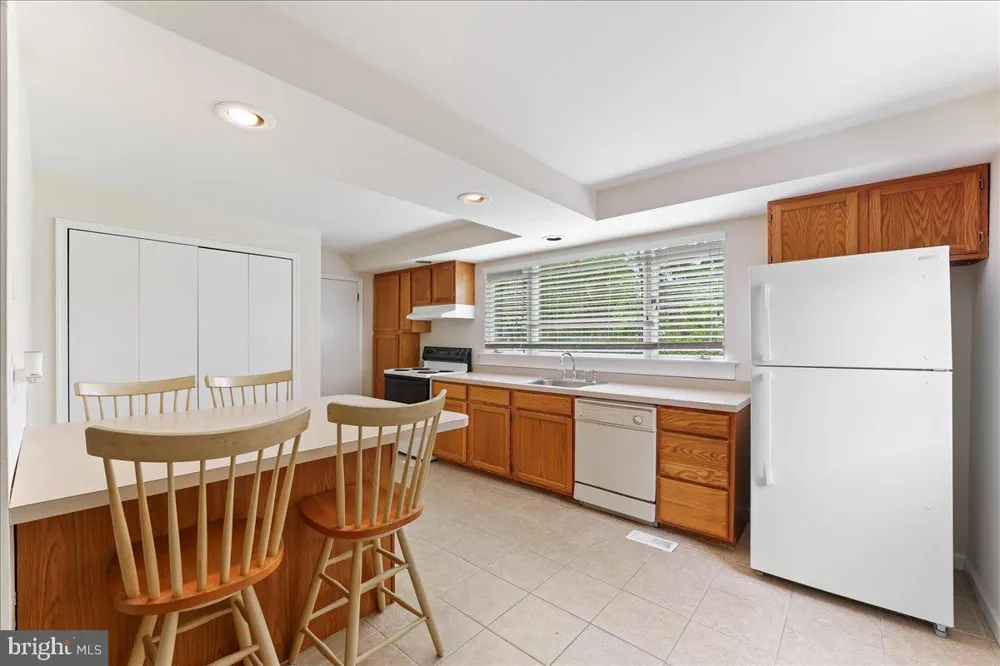 310 CEDAR LANE Wallingford, PA 19086