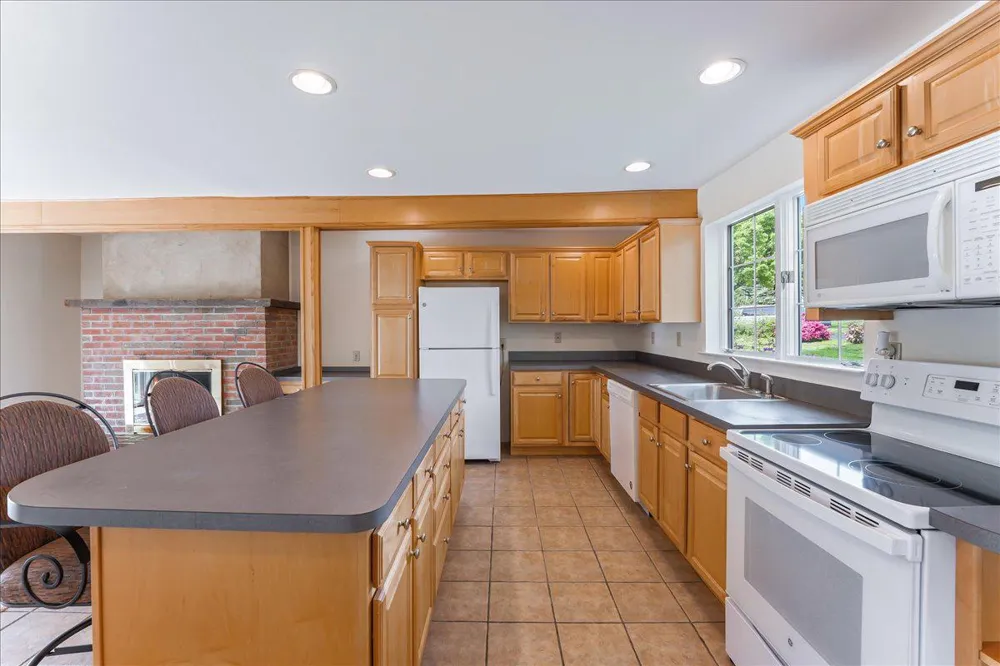 310 CEDAR LANE Wallingford, PA 19086