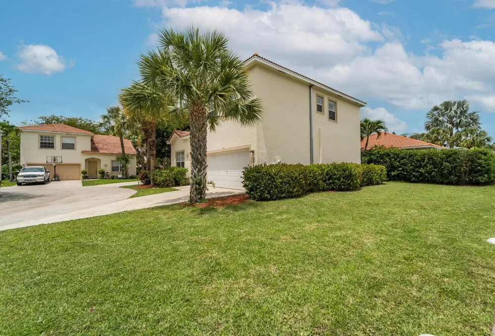 1780 PIERSIDE CIRCLE Wellington, FL 33414