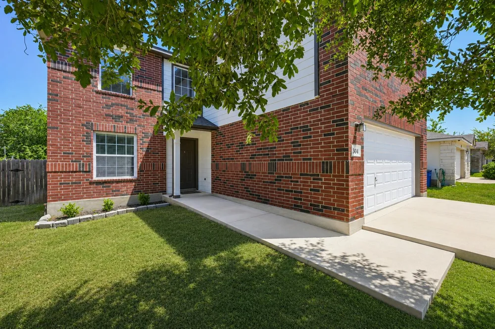 304 Wegstrom Street Hutto, TX 78634