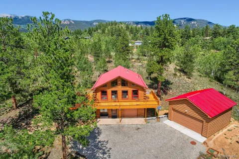 16 Mesa Court