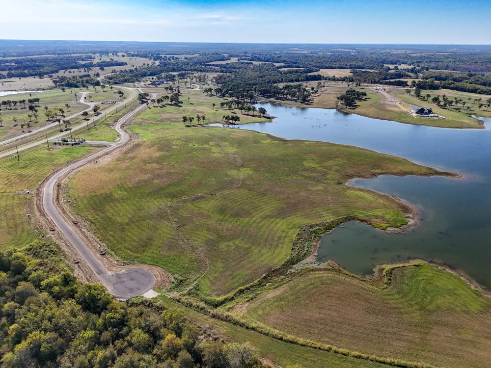 527 Lakeshore Terrace Windom, TX 75492