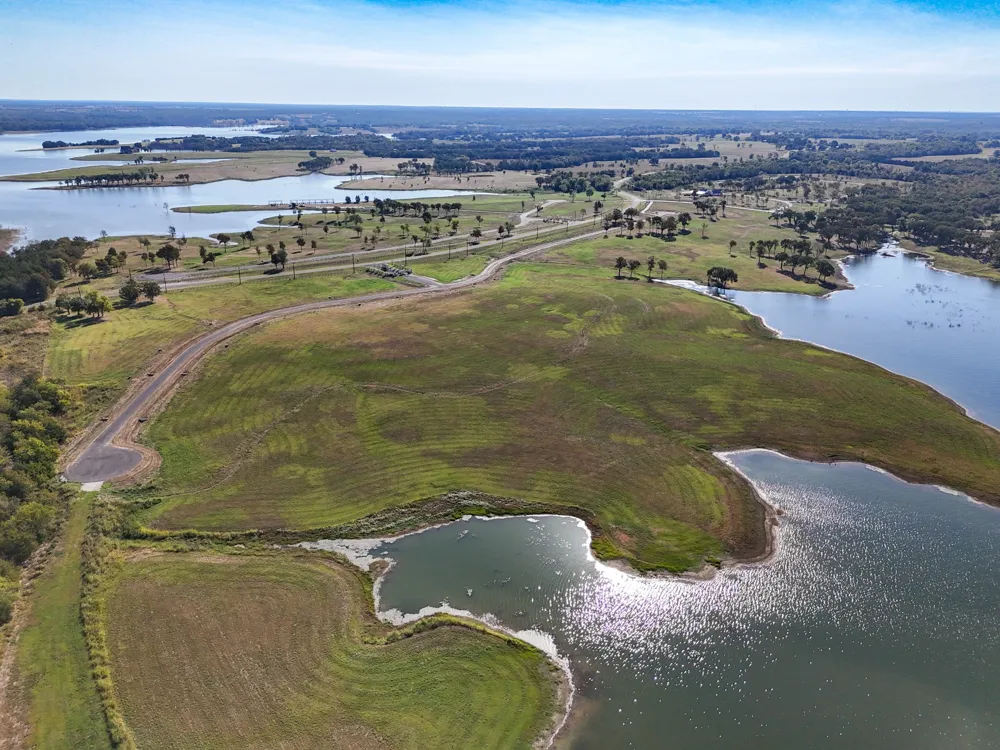 527 Lakeshore Terrace Windom, TX 75492