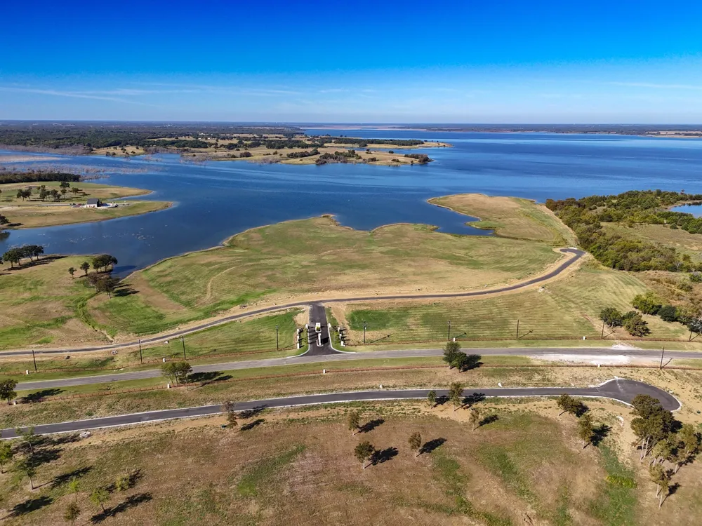 527 Lakeshore Terrace Windom, TX 75492