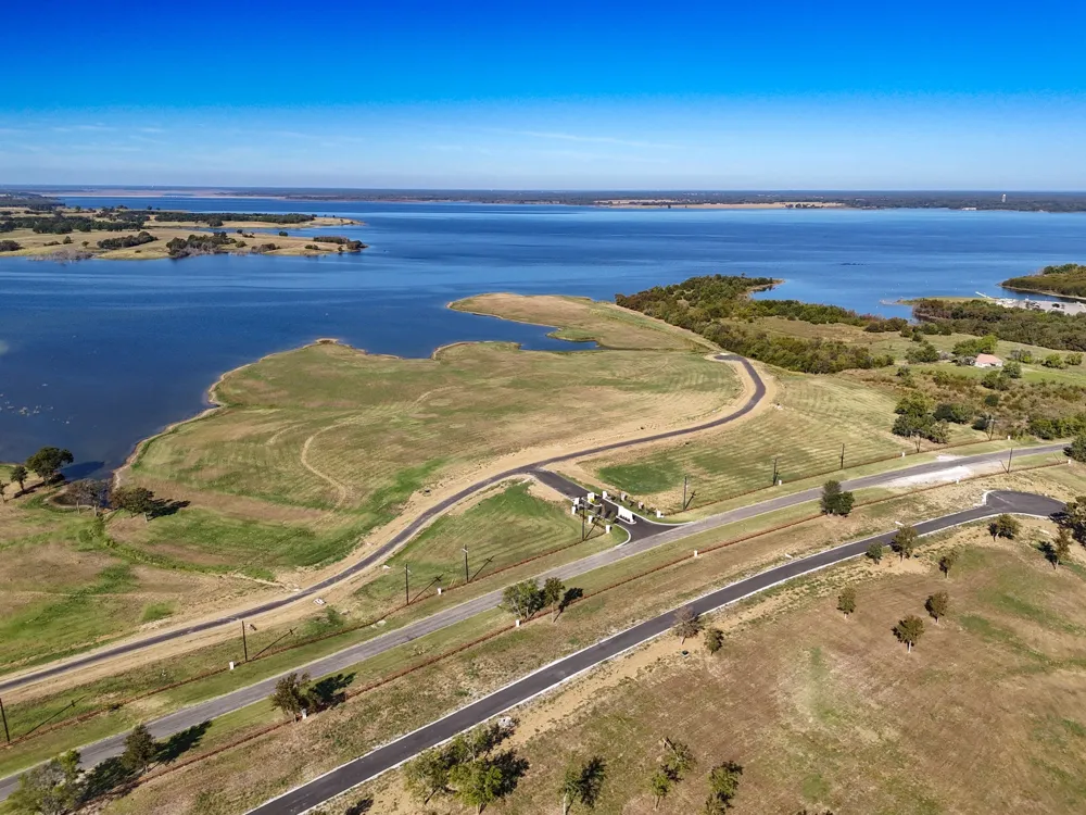 527 Lakeshore Terrace Windom, TX 75492