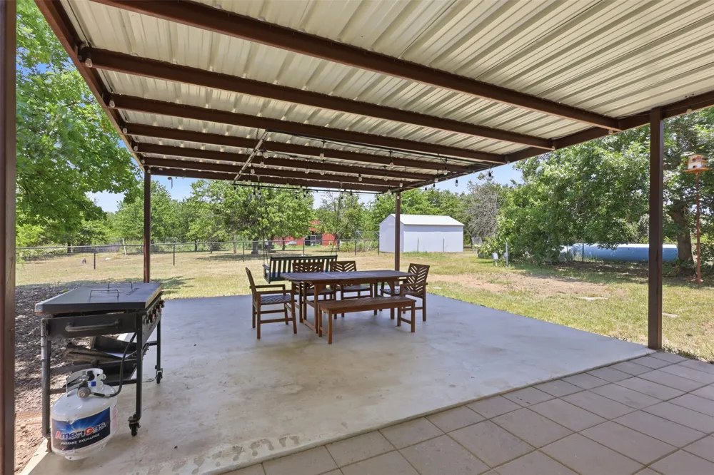 1724 County Road 4790 Boyd, TX 76023