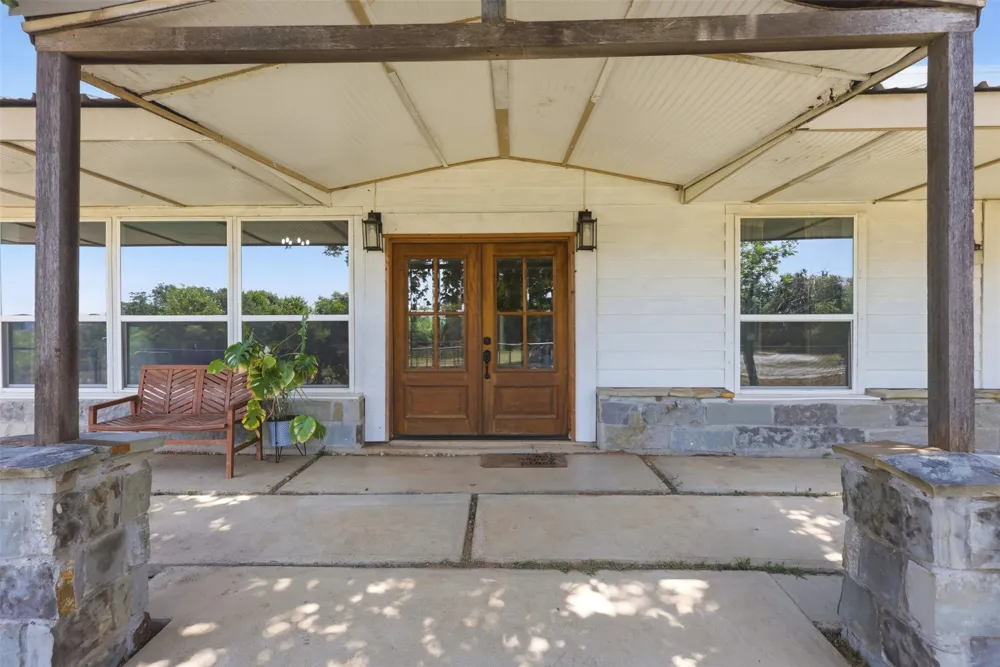 1724 County Road 4790 Boyd, TX 76023