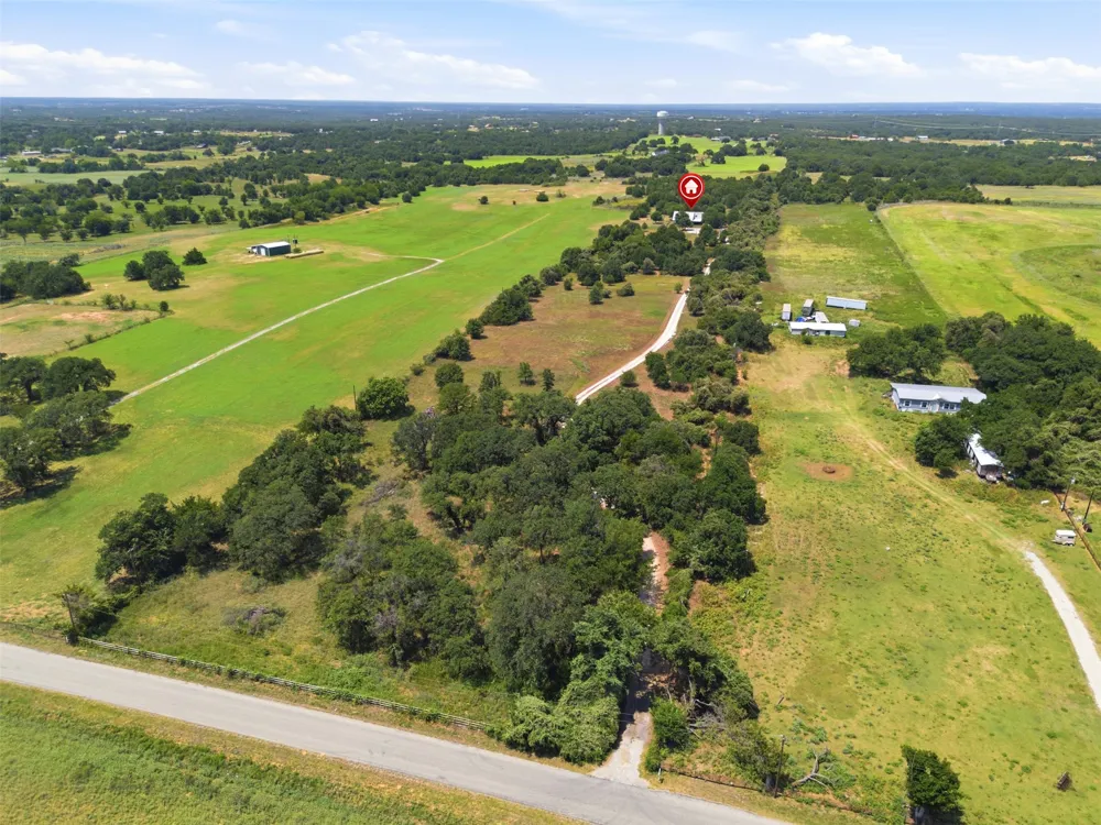 1724 County Road 4790 Boyd, TX 76023