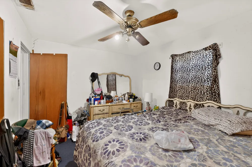 2225 Mayfair Street Ennis, TX 75119