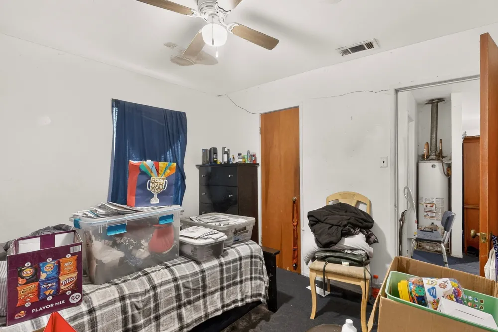 2225 Mayfair Street Ennis, TX 75119