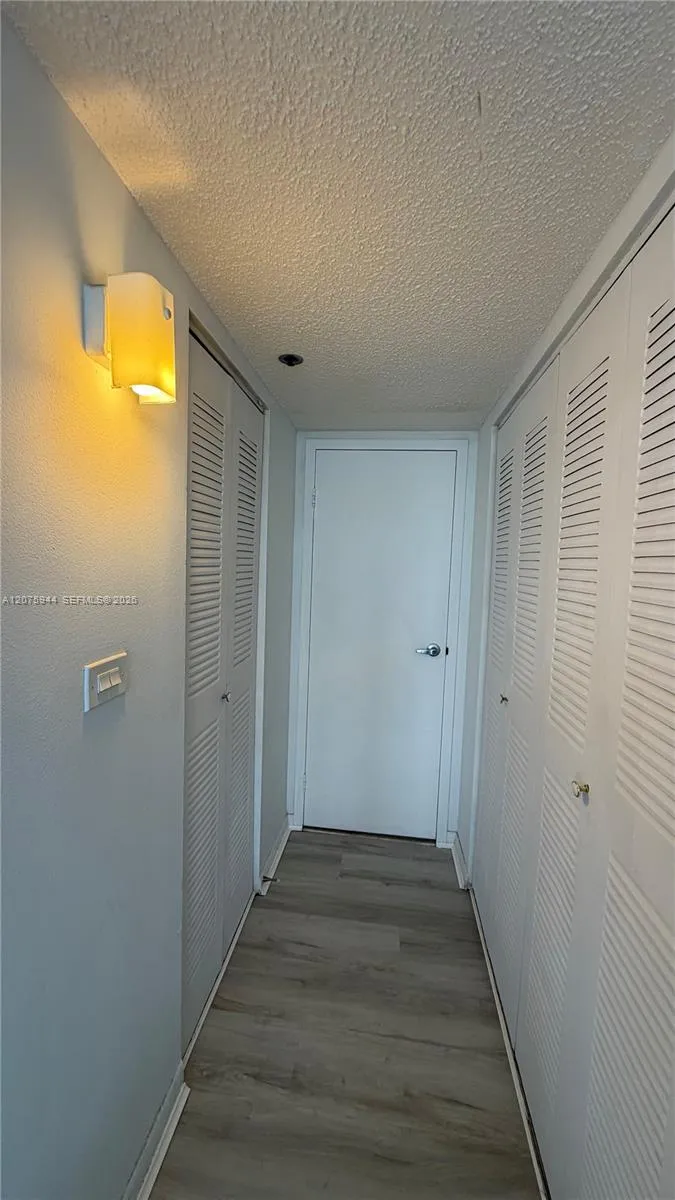 7601 E Treasure Dr #2115 North Bay Village, FL 33141
