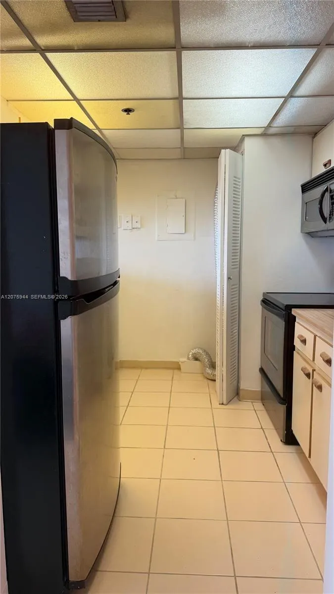 7601 E Treasure Dr #2115 North Bay Village, FL 33141