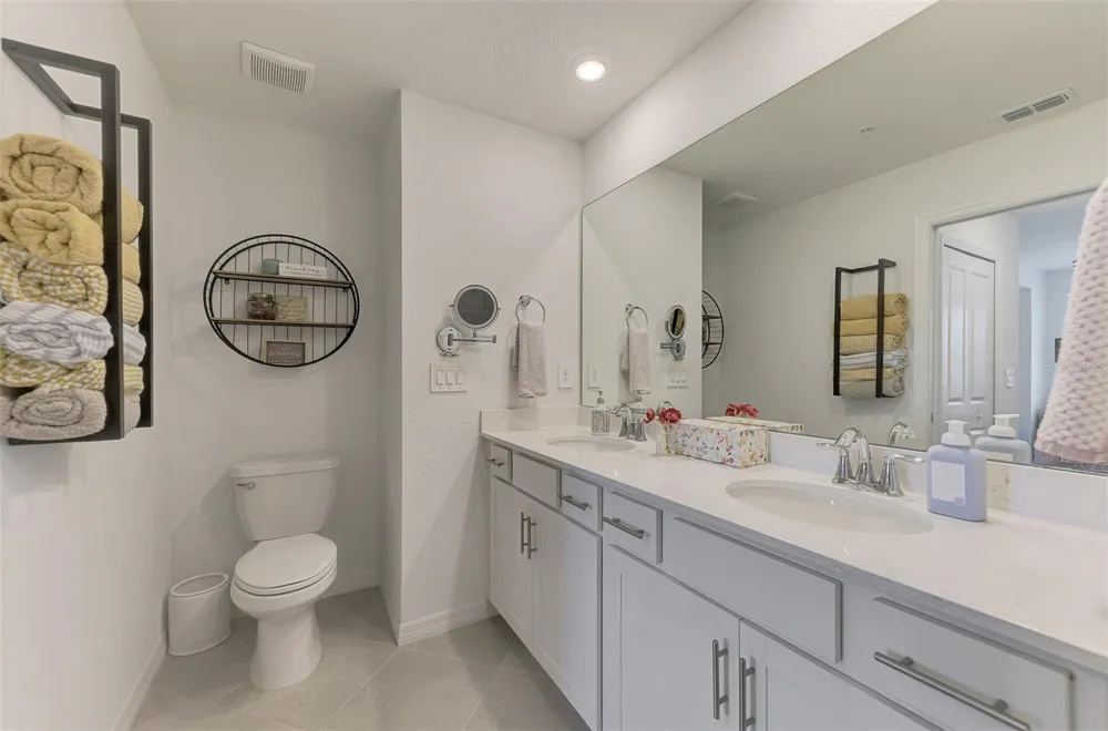 17440 OPAL SAND DRIVE #102 Venice, FL 34293