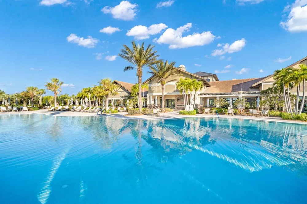 7636 KIRKLAND COVE Lakewood Ranch, FL 34202