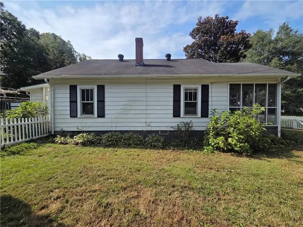 335 E Pine Street Rockmart, GA 30153