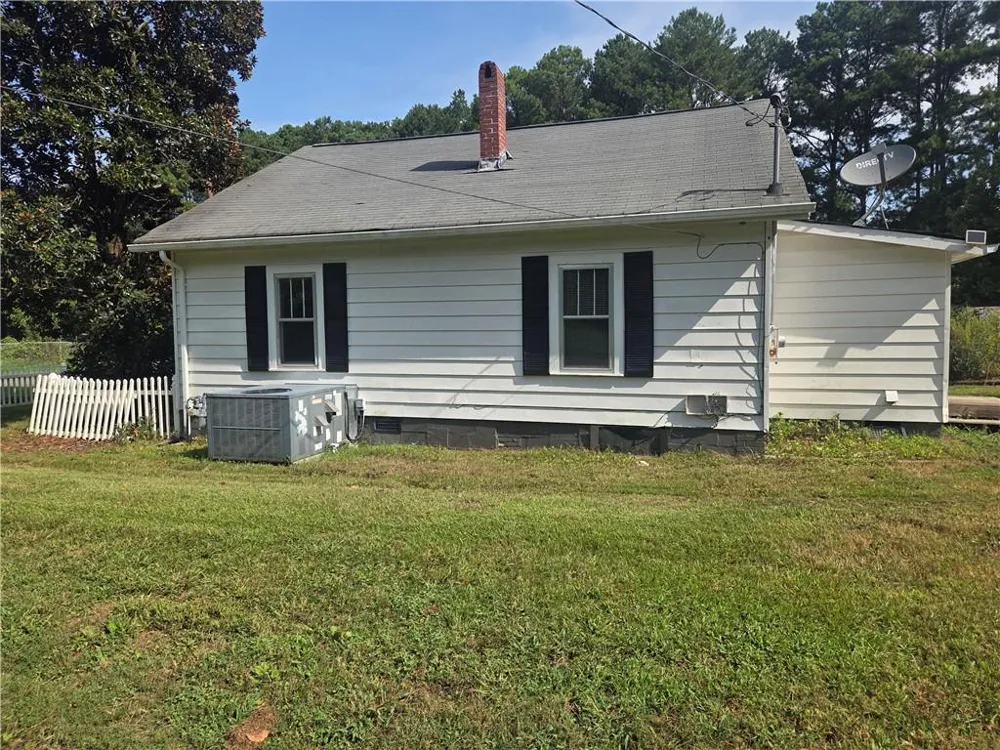 335 E Pine Street Rockmart, GA 30153