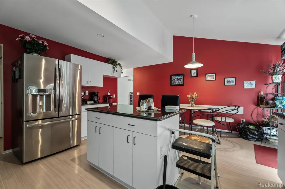 5474 Maple Leaf Court West Bloomfield Charter Township, MI 48322