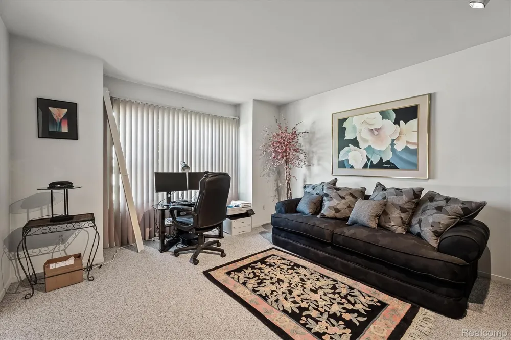 5474 Maple Leaf Court West Bloomfield Charter Township, MI 48322