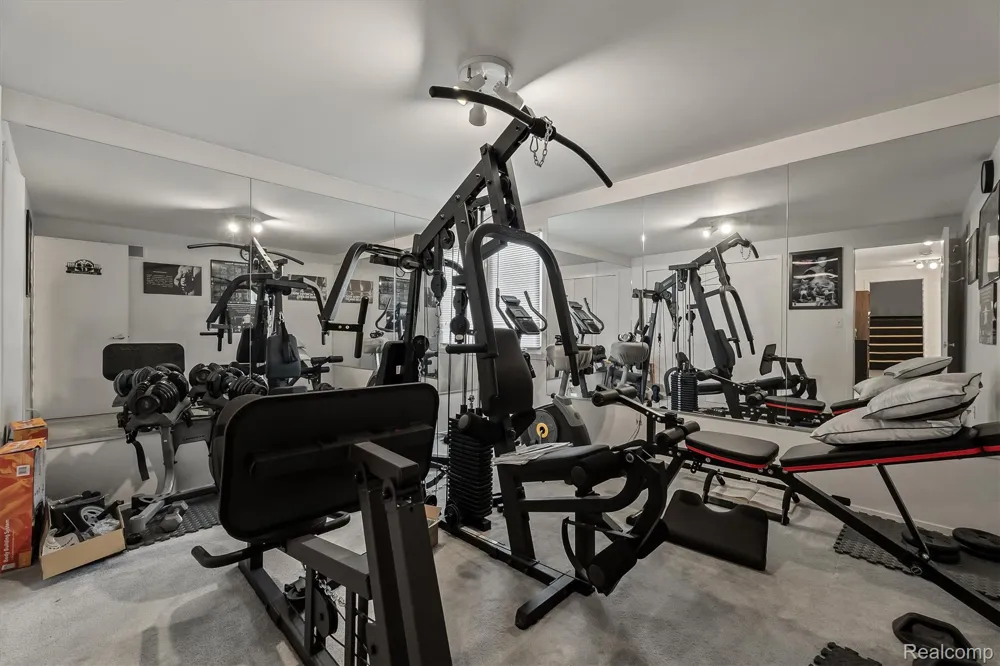 5474 Maple Leaf Court West Bloomfield Charter Township, MI 48322