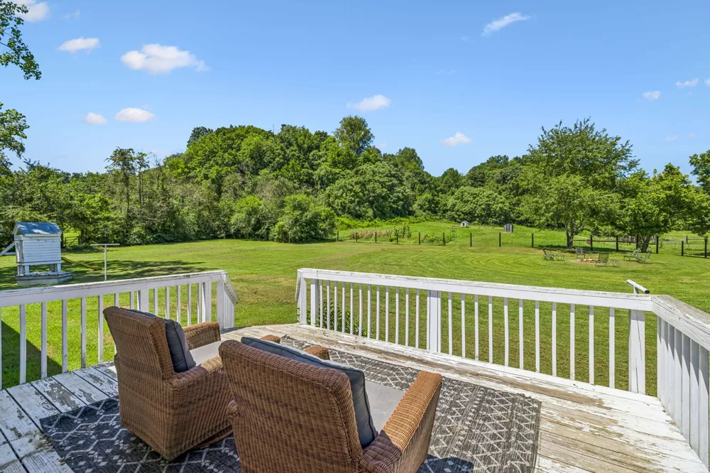 3025 Knob Creek Rd Columbia, TN 38401