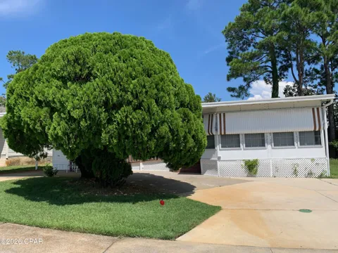 1670 Acre Circle