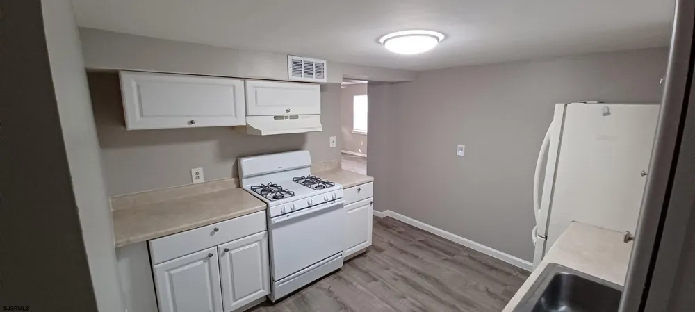 116 N Dorset Ave Ventnor Heights, NJ 08406