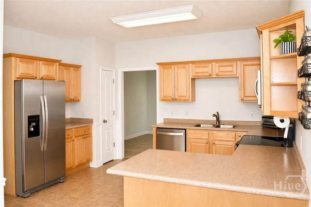 140 Colonial Drive Midway, GA 31320