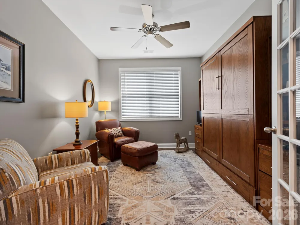 78 Fox Cove Road Hendersonville, NC 28792