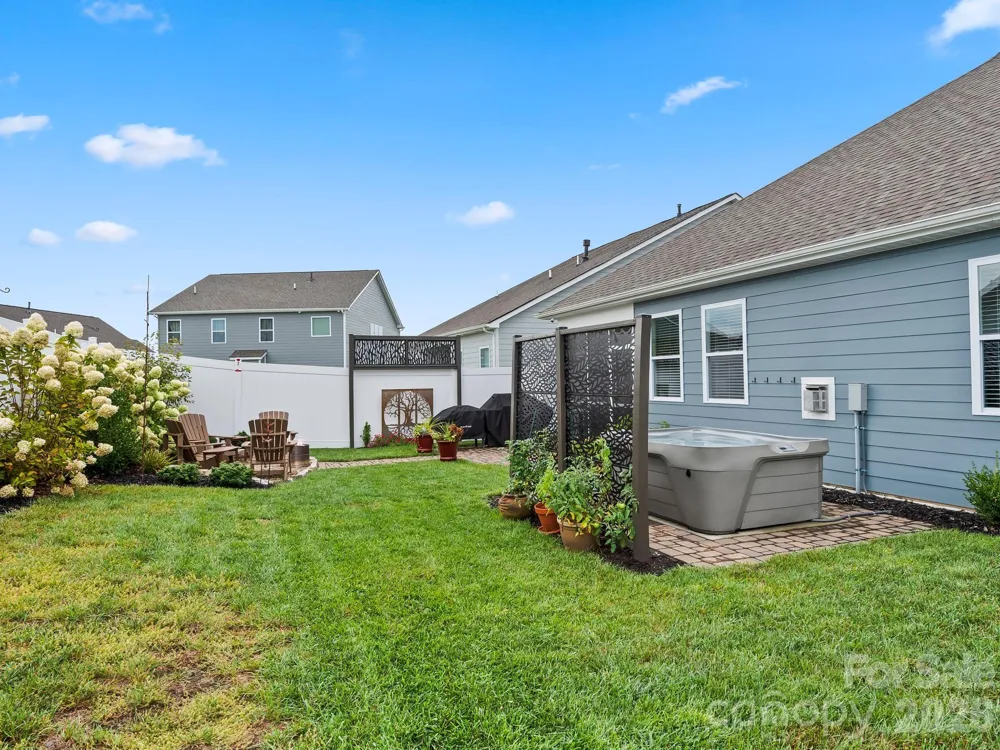 78 Fox Cove Road Hendersonville, NC 28792